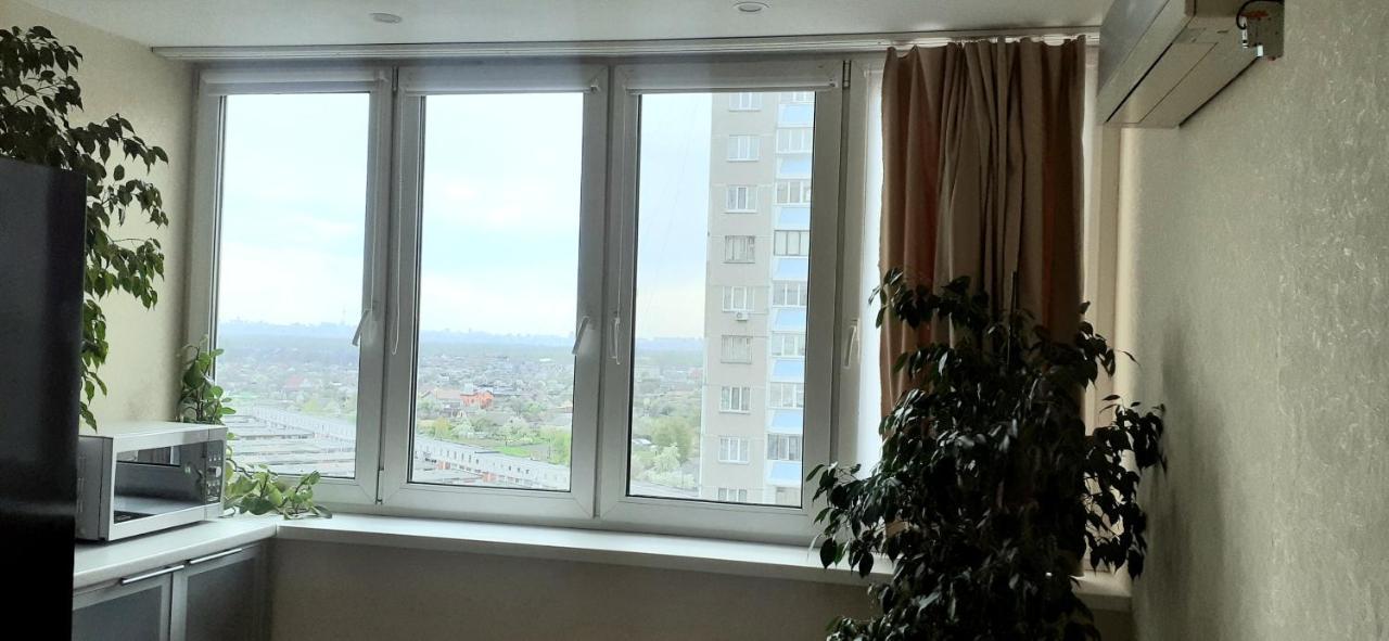 Apartamento 1/10 Вулиця Радунська Kiev Exterior foto