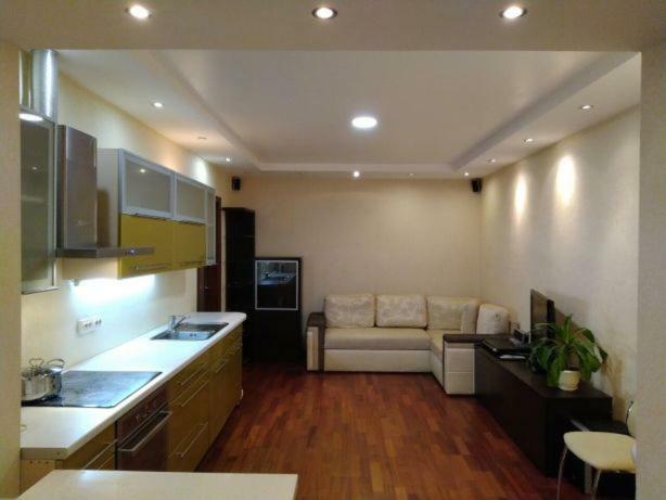 Apartamento 1/10 Вулиця Радунська Kiev Exterior foto
